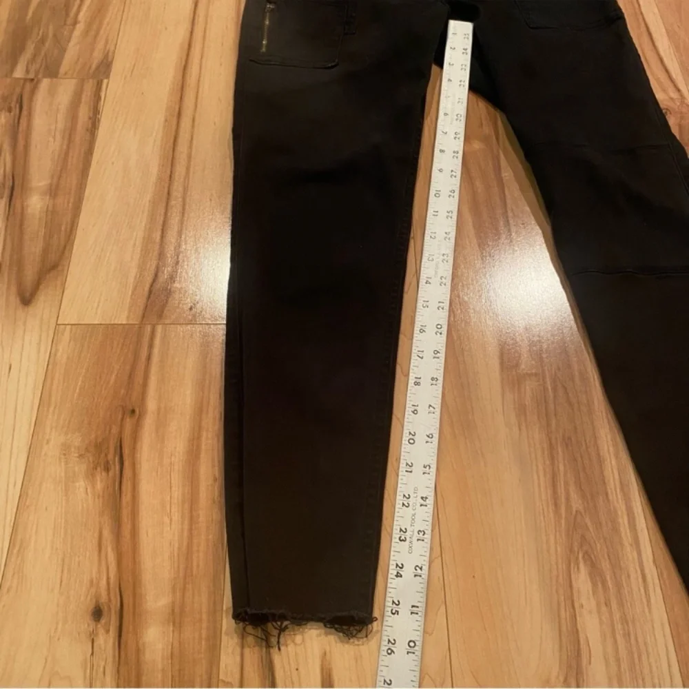 SALE!!! Hollister Low Rise Super Skinny Crop Pants—5R - Picture 6 of 6